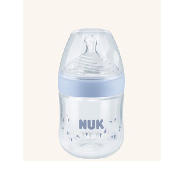 NUK- Biberón Nature Sense PP 0-6m 150 ml/ 5oz Celeste Banderines