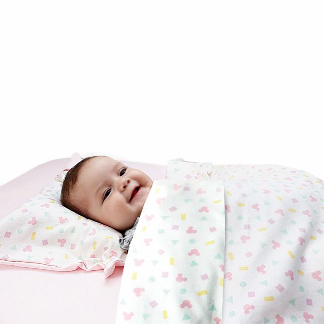 Disney Baby - Set de sábanas para pack and play Mickey Rosado Maternelle 